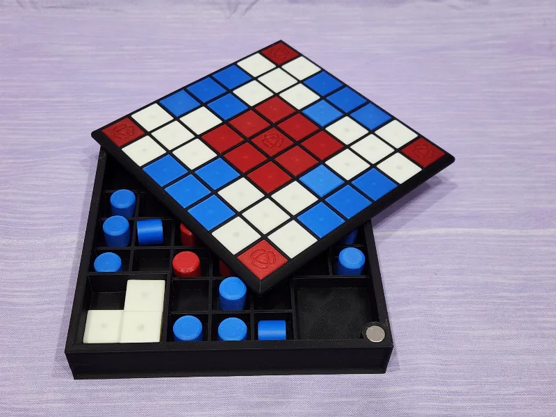 Hnefatafl 7x7 Board W/ Magnetic Storage