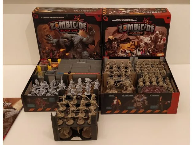 Zombicide Invader insert with card holders and stack-able trays