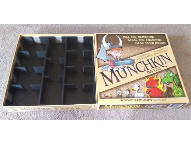 Munchkin Deluxe Box Divider