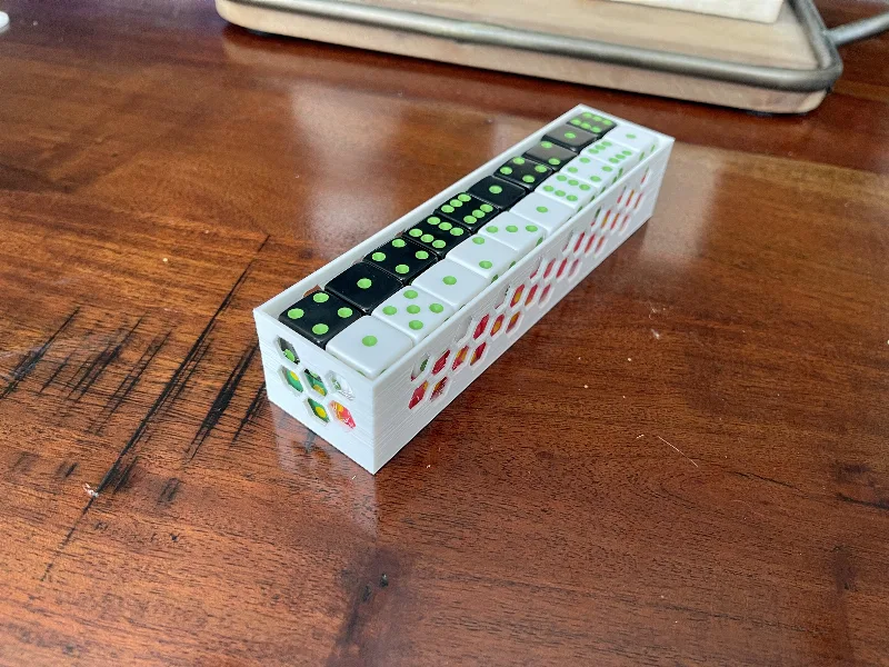 Compact Tenzi Container