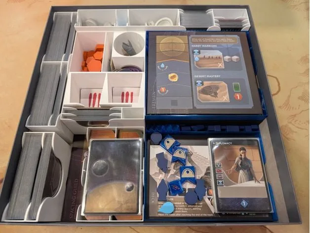 Dune Imperium Uprising Box Insert/Organizer w/ Bloodlines Expansion supports sleeved cards