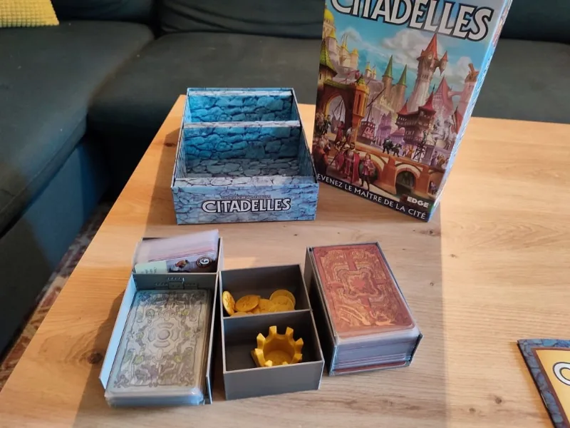 Citadels (Citadelles) 2021 - insert organizer sleeved cards