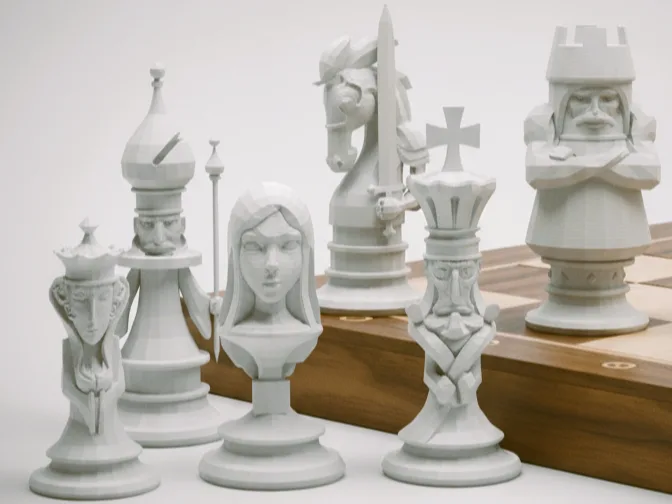 Alice: Madness Returns - Chess Pieces Set