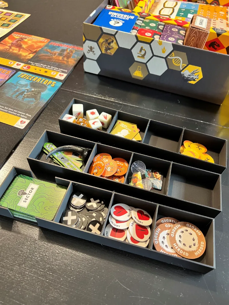 Jurassic World: The Legacy of Isla Nublar Insert