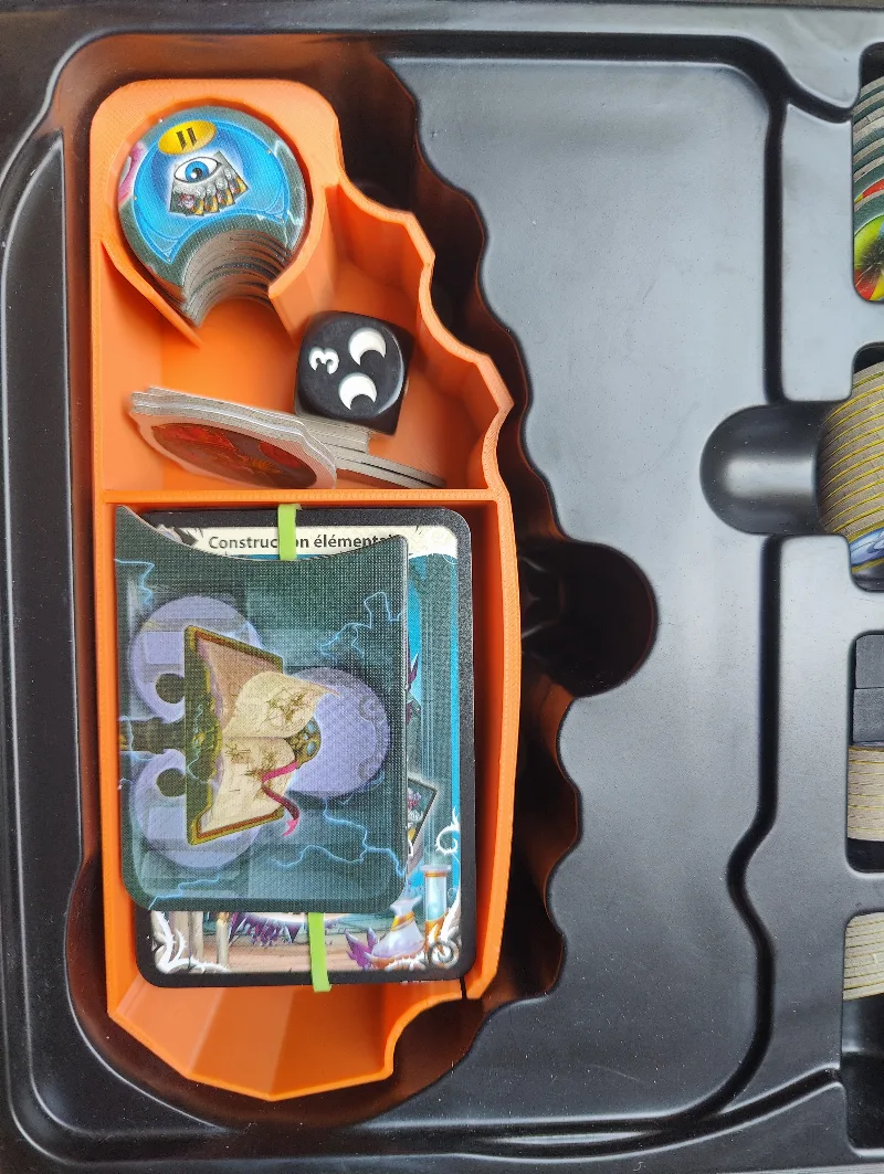 Storage box for the boardgame Seasons