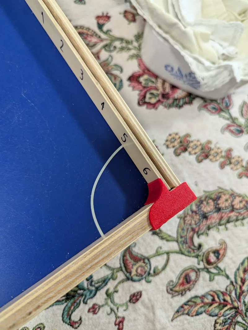 Klask corners