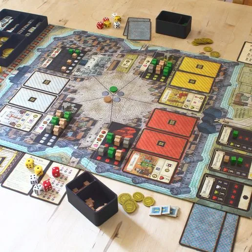 TROYES & LES DAMES DE TROYES - Set of inserts and boxes for the board game and its extension published by Pearl Games.