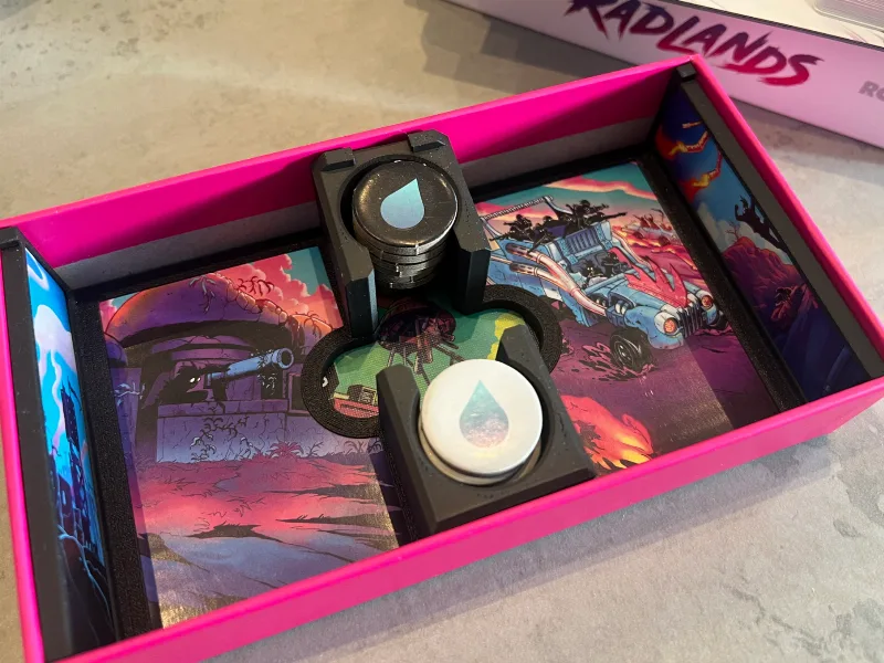 Radlands folding inlay with token holder