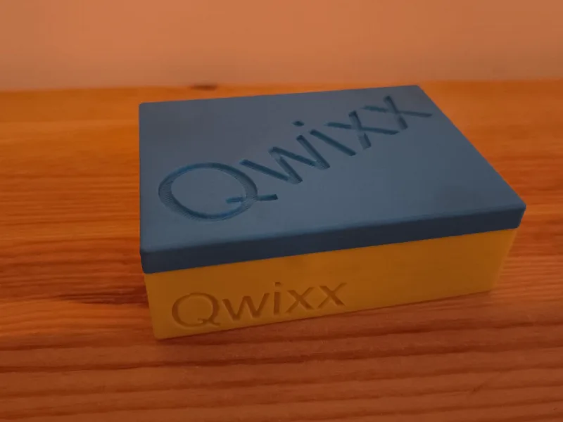 Box for Qwixx game