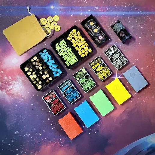 Apiary board game organizer