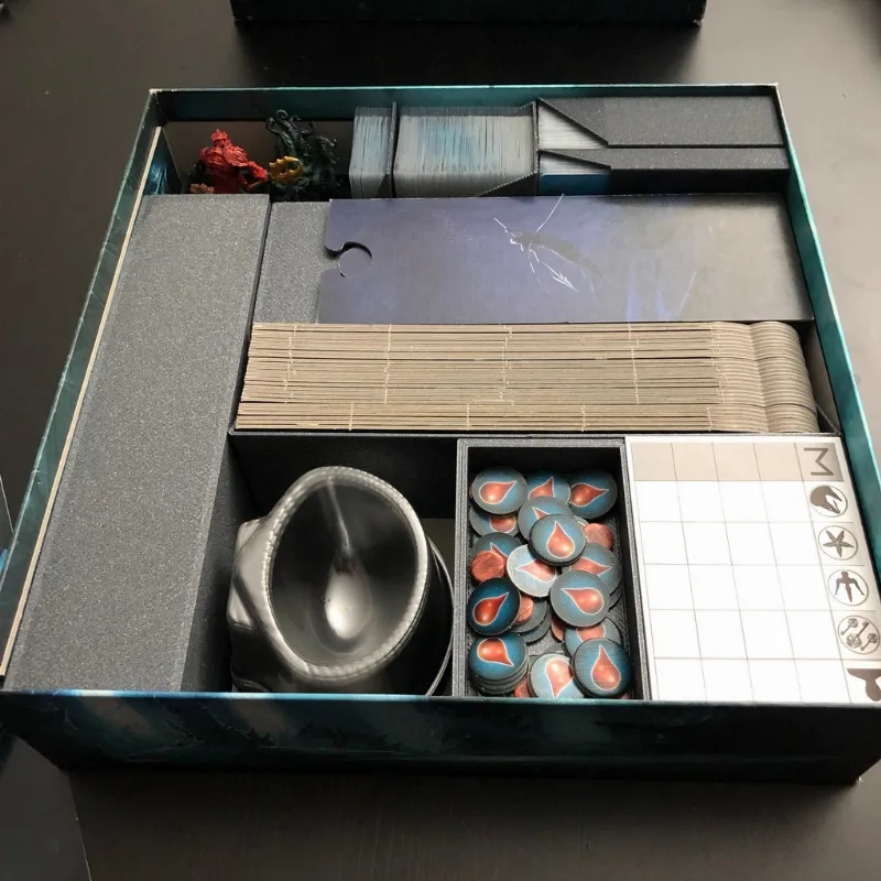 Abyss - Insert for all expansions - FFG sleeves