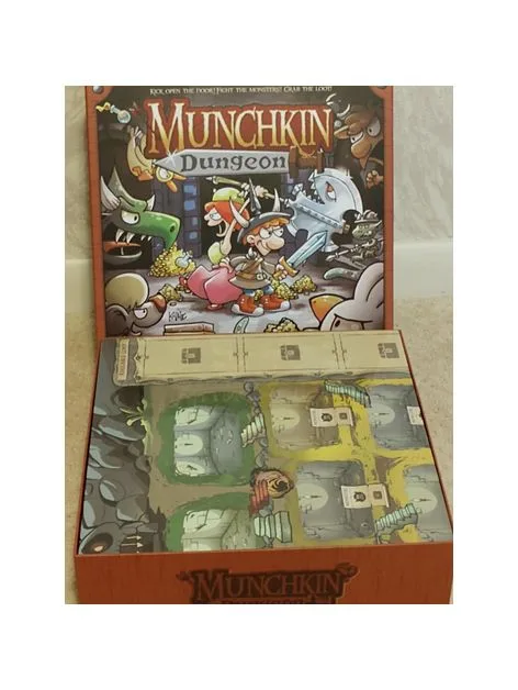 Munchkin Dungeon board game insert and organizer