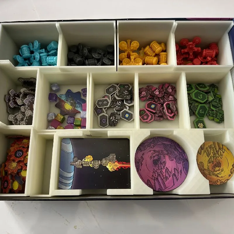 Cryo boardgame organizer